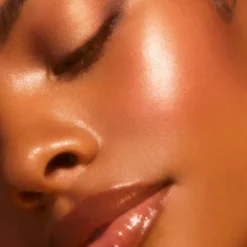 Discount ELF e.l.f. Halo Glow Pink-Me-Up Beauty Wand Blush