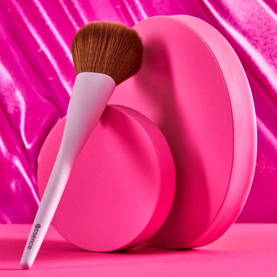 Discount Essence 01 Powdered Perfection Powder Brush
