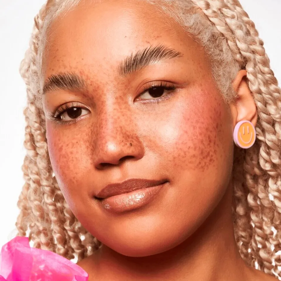 Hot Essence Baby Got Glow 10 Sassy In Silk Liquid Highlighter