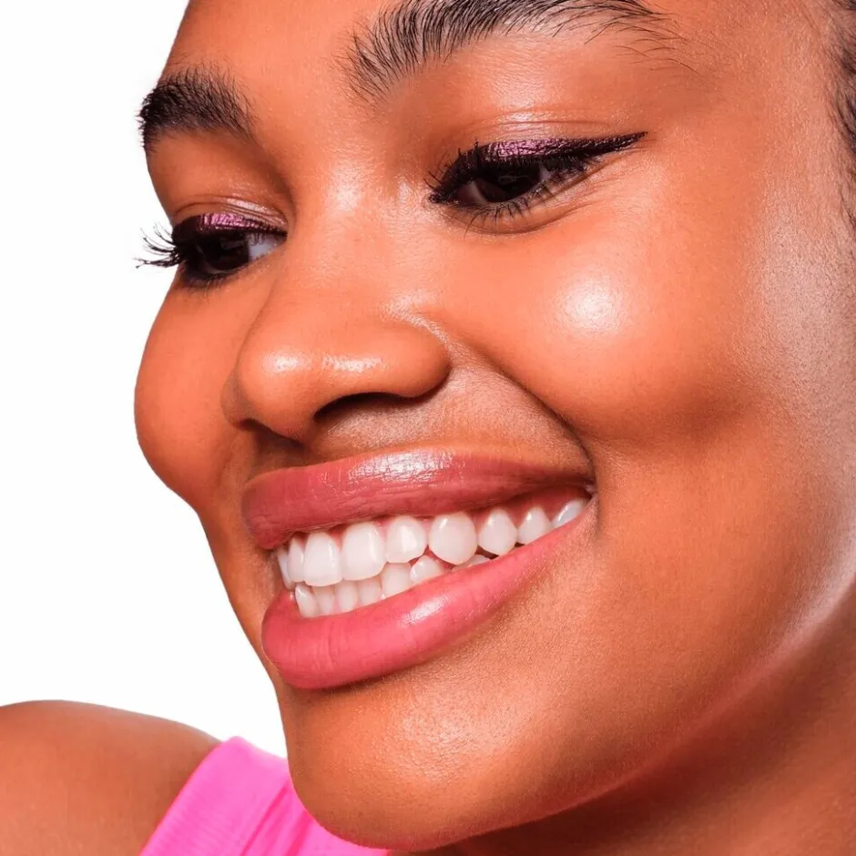 Clearance Essence Colour It! 02 Dark Cherry Metallic Liquid Eyeliner