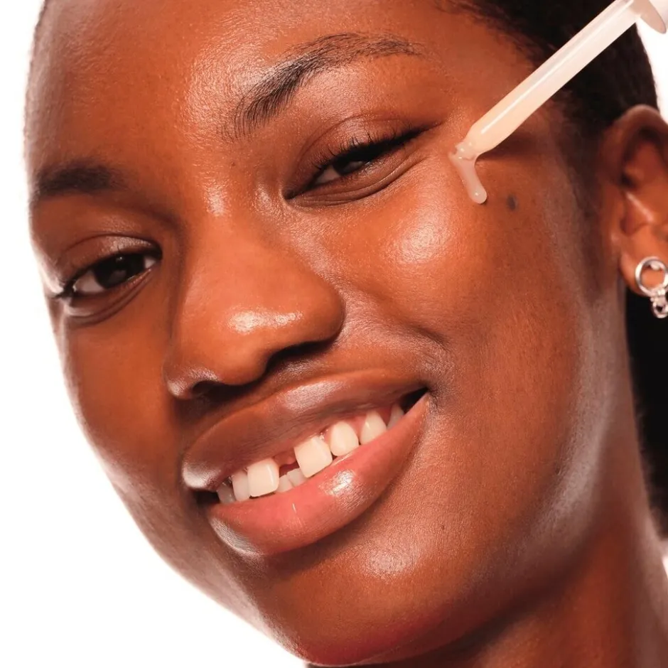 Hot Essence Hello Good Stuff! Glow-C Serum