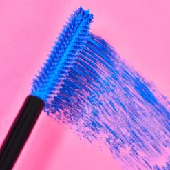Sale Essence I Love Extreme Blue Crazy Volume Mascara