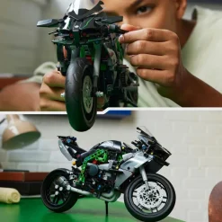 LEGO Technic 42170 Kawasaki Ninja H2R
