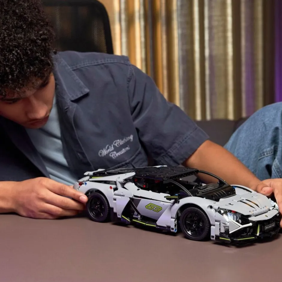 Best LEGO Technic 42214 Lamborghini Supersportwagen