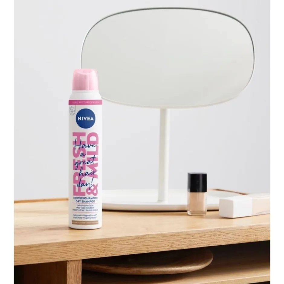 Hot Nivea Fresh Revive 3-in-1 Droogshampoo voor Donkerblond Haar
