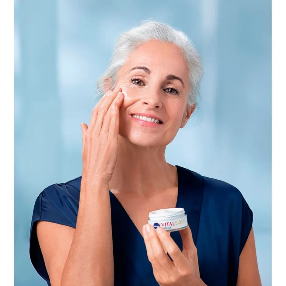 Outlet Nivea Skincare NIVEA Vital Soja SPF30 Anti-Age Verstevigende Dagcrème